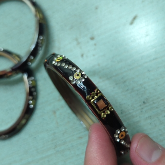 3 studded bracelets - Picture 3 of 4